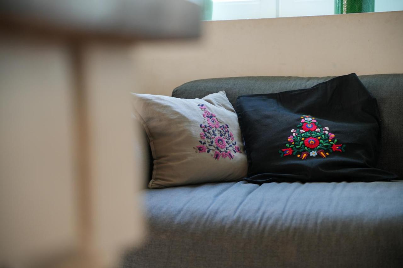 Matyoroza Vendeghaz Apartman Tard Kültér fotó